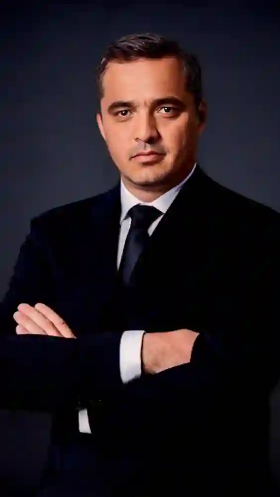 دکتر فردوس